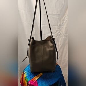 Vince Camuto Elegant Gray Leather Shoulder Bag